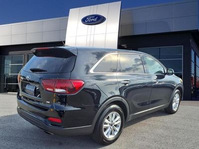 2020 Kia Sorento — side profile view