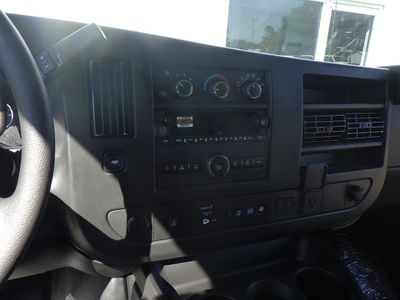 2025 GMC Savana Passenger — side profile view