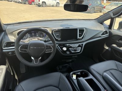 2025 Chrysler Pacifica — interior view