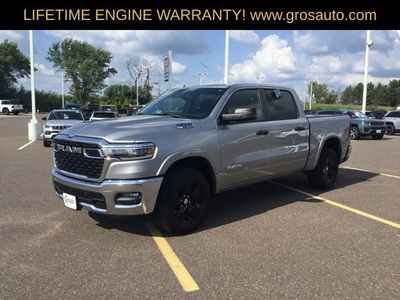 2025 RAM 1500 — detail view