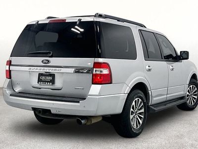 2015 Ford Expedition — side profile view