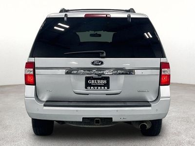 2015 Ford Expedition — interior view