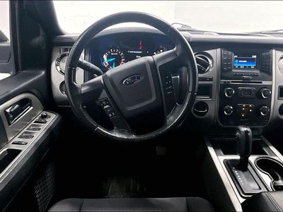 2015 Ford Expedition — detail view
