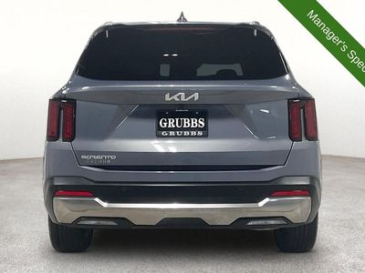 2025 Kia Sorento — detail view