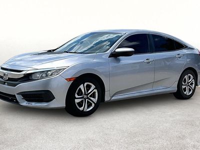 2017 Honda Civic — detail view