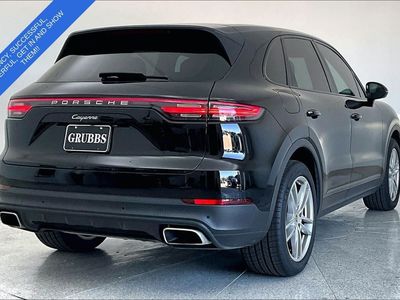 2022 Porsche Cayenne — side profile view