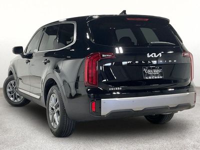 2025 Kia Telluride — interior view