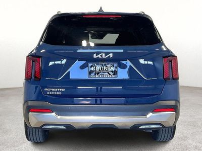 2025 Kia Sorento — detail view