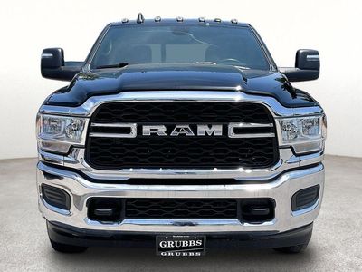 2024 RAM 3500 — detail view