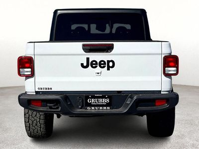 2025 Jeep Gladiator — detail view