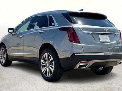 2025 Cadillac XT5 — interior view