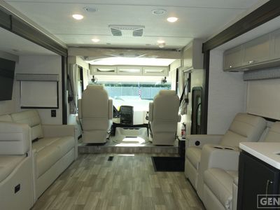2026 Thor Motor Coach Luminate - Photo 6