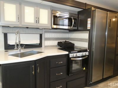 2026 Thor Motor Coach Luminate - Photo 7