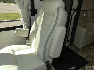 2026 Thor Motor Coach Luminate - Photo 11