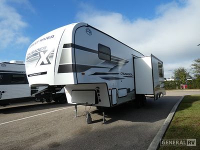 2025 Prime Time RV Crusader - Photo 2
