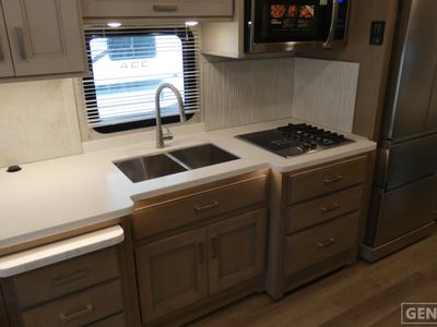 2026 Thor Motor Coach Riviera - Photo 7