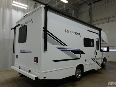 2026 Thor Motor Coach Pasadena SE - Photo 4
