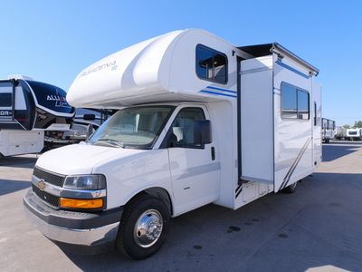 2026 Thor Motor Coach Pasadena SE - Photo 2