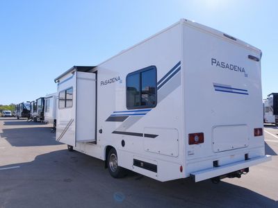 2026 Thor Motor Coach Pasadena SE - Photo 3