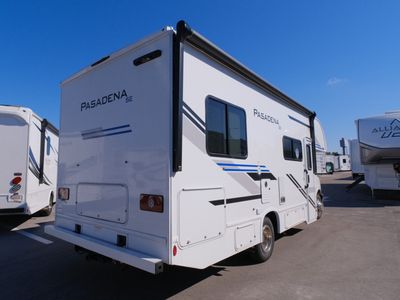 2026 Thor Motor Coach Pasadena SE - Photo 4