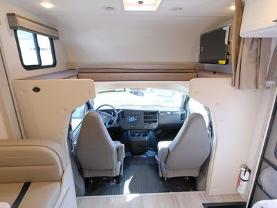 2026 Thor Motor Coach Pasadena SE - Photo 12