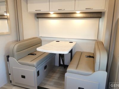 2026 Thor Motor Coach Pasadena SE - Photo 14