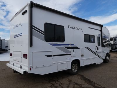 2026 Thor Motor Coach Pasadena SE - Photo 4