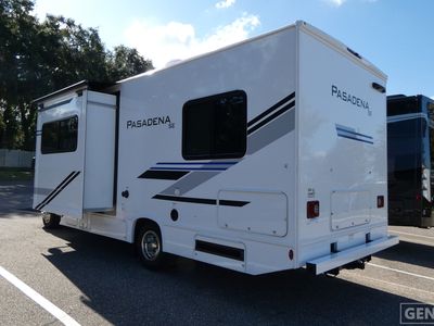 2026 Thor Motor Coach Pasadena SE - Photo 3