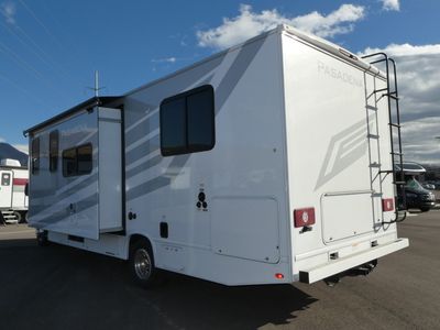 2026 Thor Motor Coach Pasadena SE - Photo 3