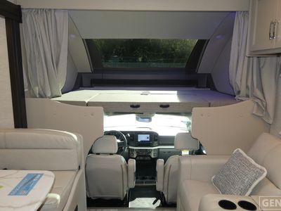 2026 Thor Motor Coach Magnitude - Photo 13