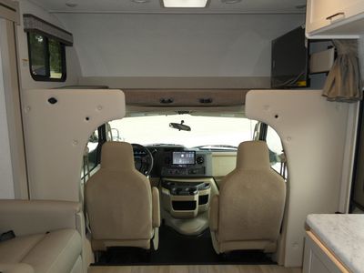 2026 Thor Motor Coach Pasadena SE - Photo 14