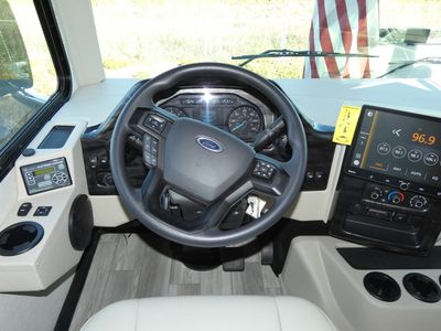 2026 Thor Motor Coach Luminate - Photo 9