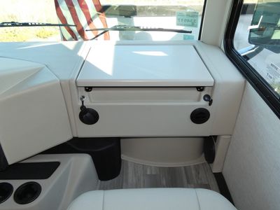 2026 Thor Motor Coach Luminate - Photo 10