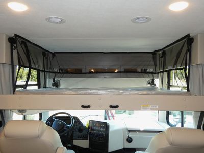 2026 Thor Motor Coach Luminate - Photo 13