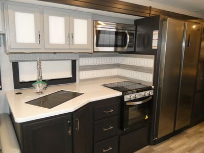 2026 Thor Motor Coach Luminate - Photo 7