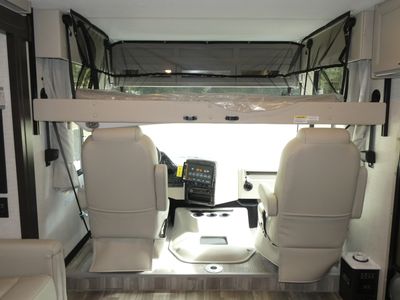 2026 Thor Motor Coach Luminate - Photo 13