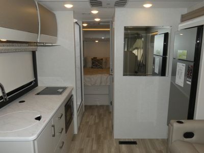 2026 Thor Motor Coach Axis - Photo 4