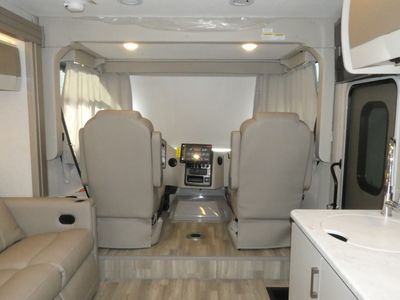 2026 Thor Motor Coach Axis - Photo 5