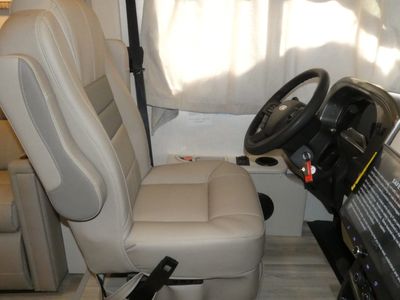 2026 Thor Motor Coach Axis - Photo 7