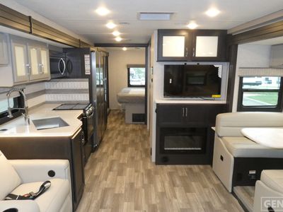 2026 Thor Motor Coach Luminate - Photo 5