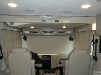 2026 Thor Motor Coach Luminate - Photo 13
