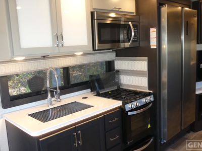 2026 Thor Motor Coach Luminate - Photo 7