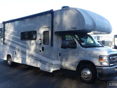 2026 Thor Motor Coach Pasadena SE - Photo 1