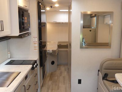 2026 Thor Motor Coach Pasadena SE - Photo 5