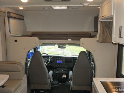 2026 Thor Motor Coach Pasadena SE - Photo 6