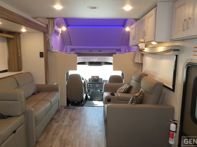 2026 Thor Motor Coach Pasadena - Photo 6