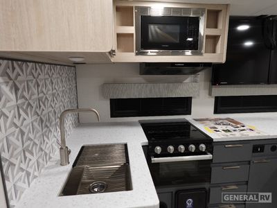 2025 Prime Time RV Tracer - Photo 8