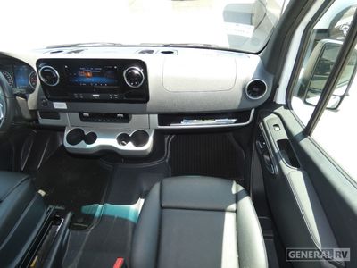 2023 Thor Motor Coach Sanctuary - Photo 12