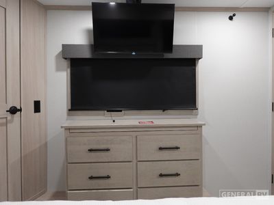 2025 Grand Design Solitude - Photo 11