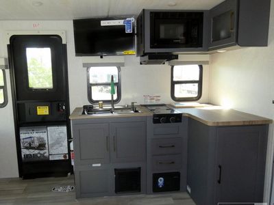 2025 Forest River IBEX - Photo 8